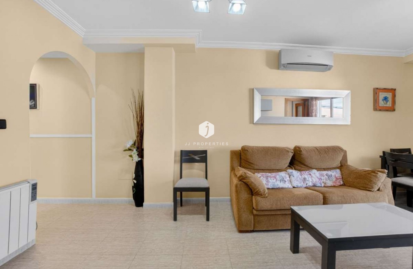 Resale - Apartment / flat -
Torrevieja - Costa Blanca