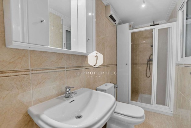 Resale - Apartment / flat -
Torrevieja - Costa Blanca