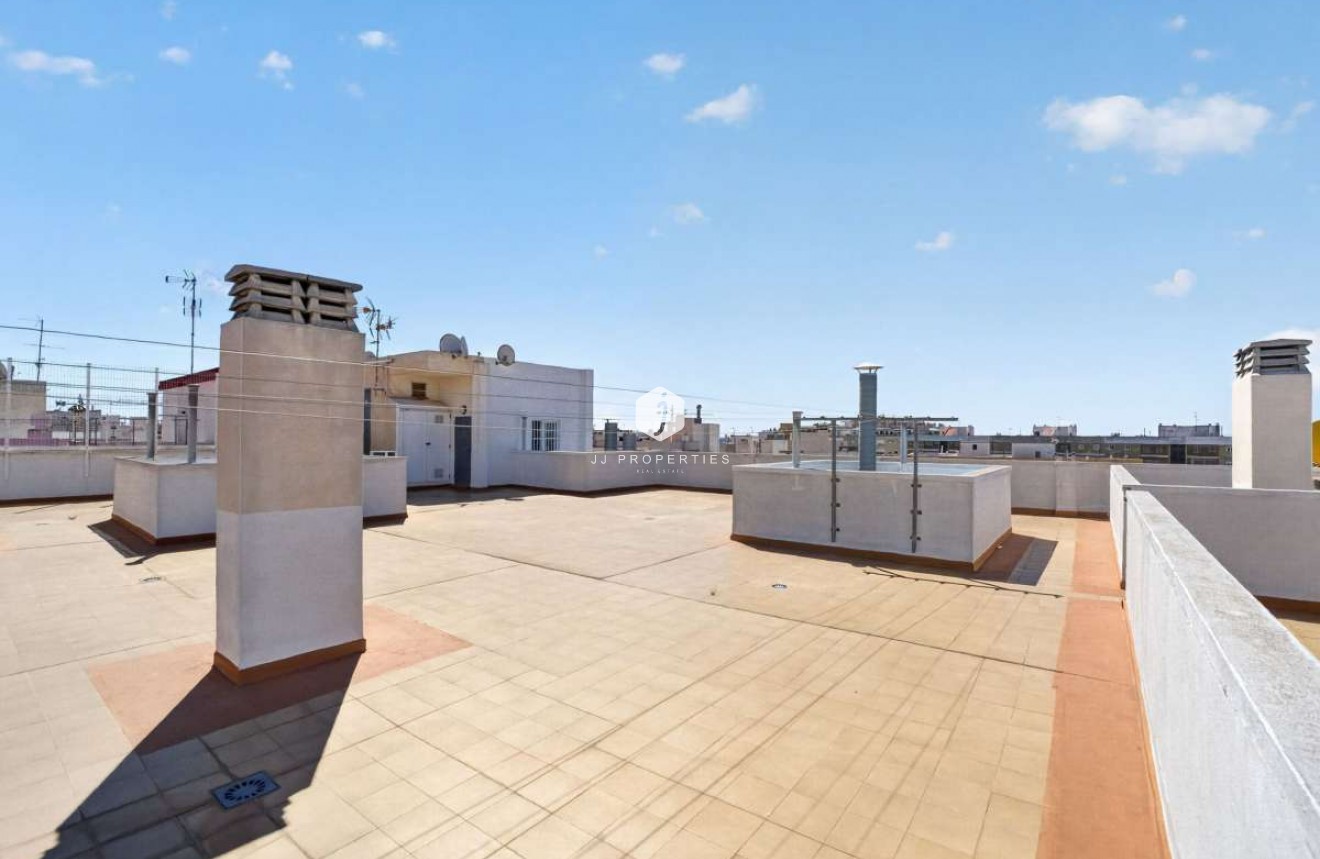 Resale - Apartment / flat -
Torrevieja - Costa Blanca