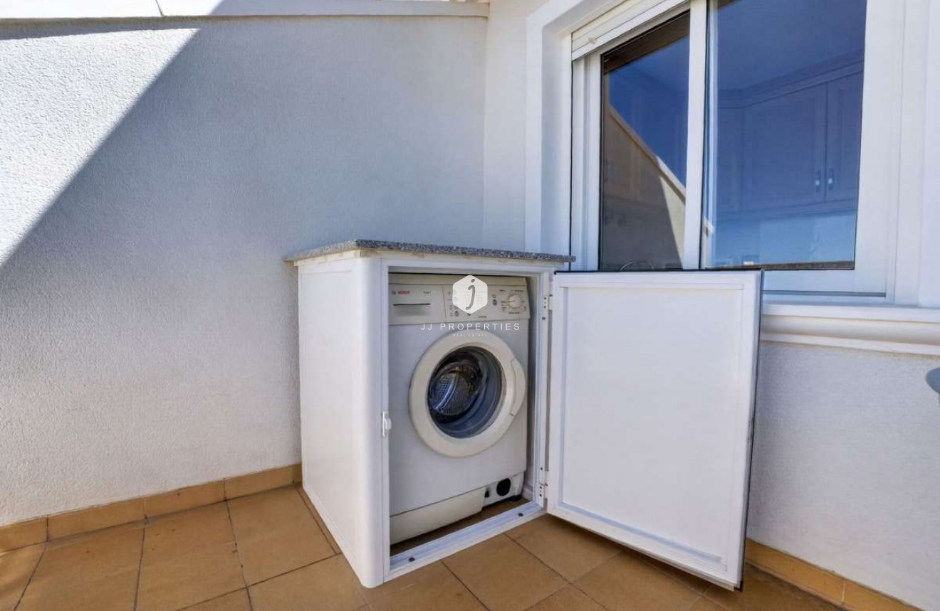 Resale - Apartment / flat -
Torrevieja - Costa Blanca