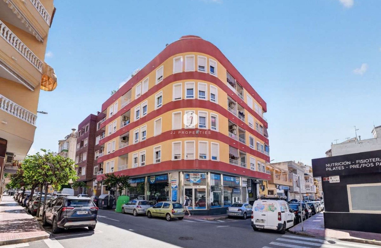 Resale - Apartment / flat -
Torrevieja - Costa Blanca