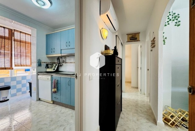 Resale - Apartment / flat -
La Mata - Costa Blanca