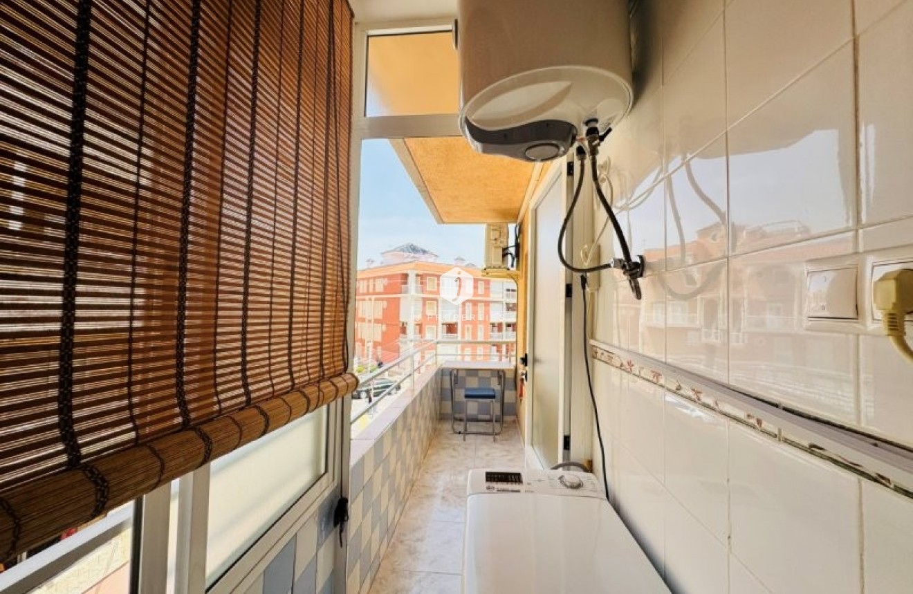 Resale - Apartment / flat -
La Mata - Costa Blanca