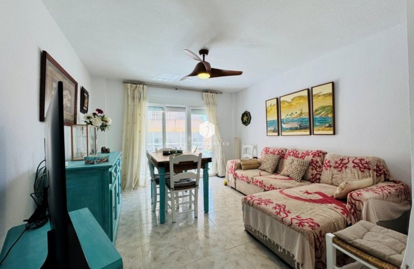 Resale - Apartment / flat -
La Mata - Costa Blanca