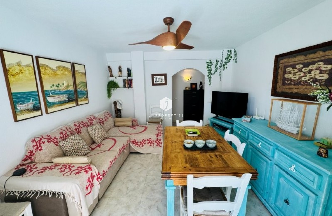Resale - Apartment / flat -
La Mata - Costa Blanca