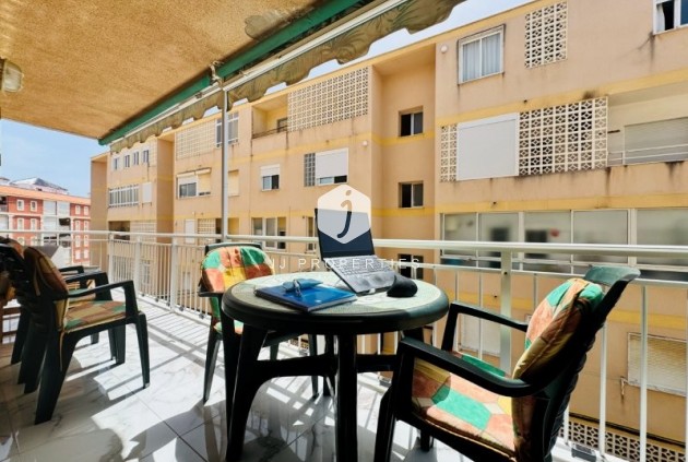 Resale - Apartment / flat -
La Mata - Costa Blanca