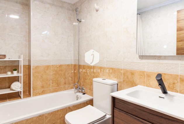 Aus zweiter Hand - Wohnung -
Torrevieja - Playa del Cura