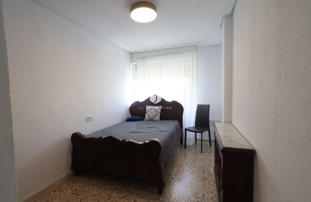 D'occasion - Appartement -
Torrevieja - Costa Blanca