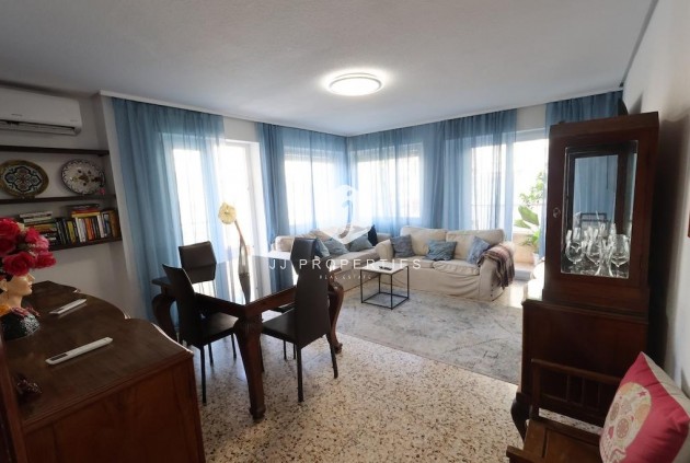 D'occasion - Appartement -
Torrevieja - Costa Blanca