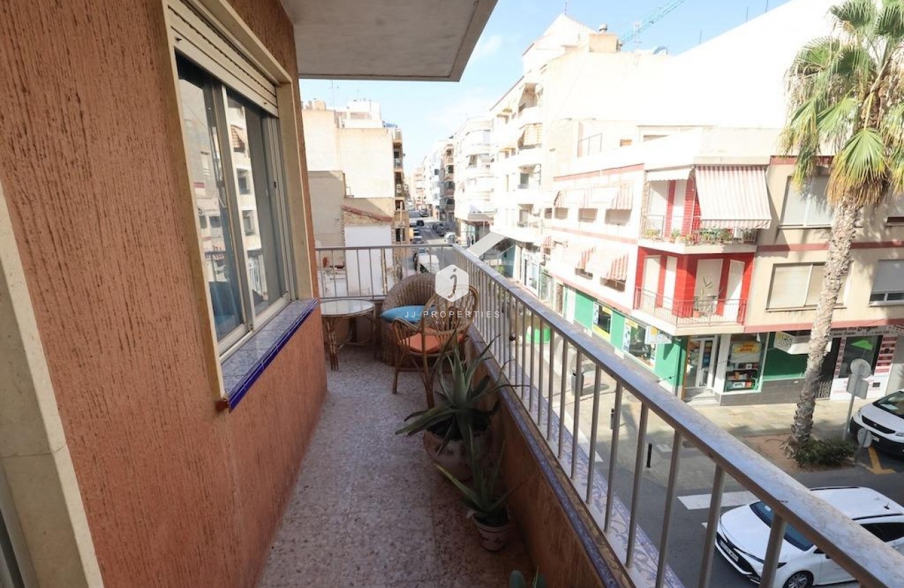 D'occasion - Appartement -
Torrevieja - Costa Blanca