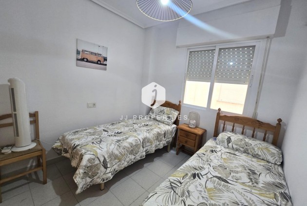 Aus zweiter Hand - Wohnung -
Torrevieja - La Mata Pueblo