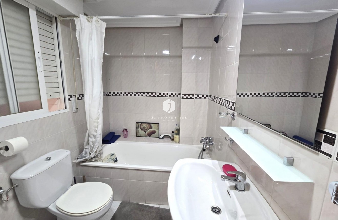 Aus zweiter Hand - Wohnung -
Torrevieja - La Mata Pueblo