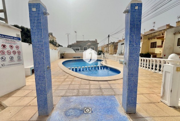 Segunda mano - Villa -
Torrevieja - Los Balcones - Los Altos del Edén