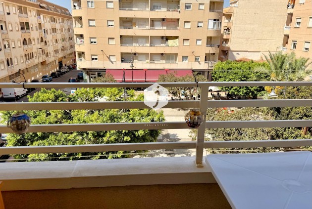 Resale - Apartment / flat -
Torrevieja - El molino