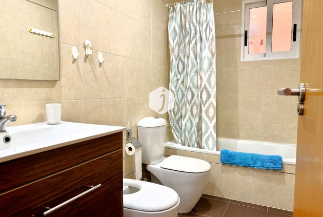 Resale - Apartment / flat -
Torrevieja - El molino