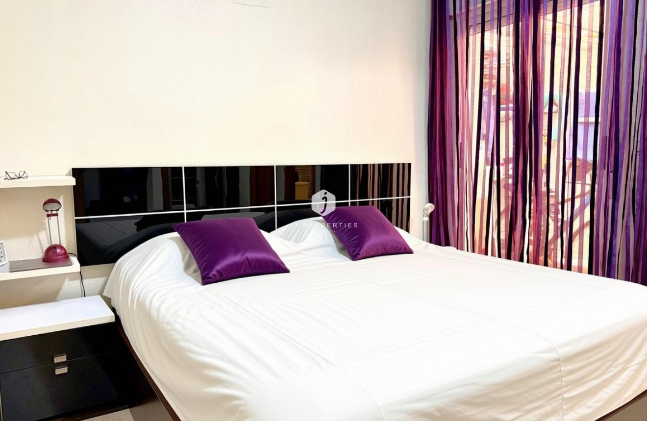 Resale - Apartment / flat -
Torrevieja - El molino