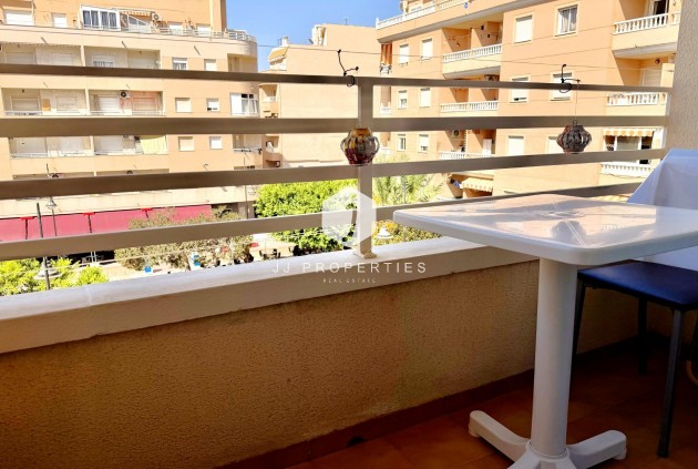 Resale - Apartment / flat -
Torrevieja - El molino