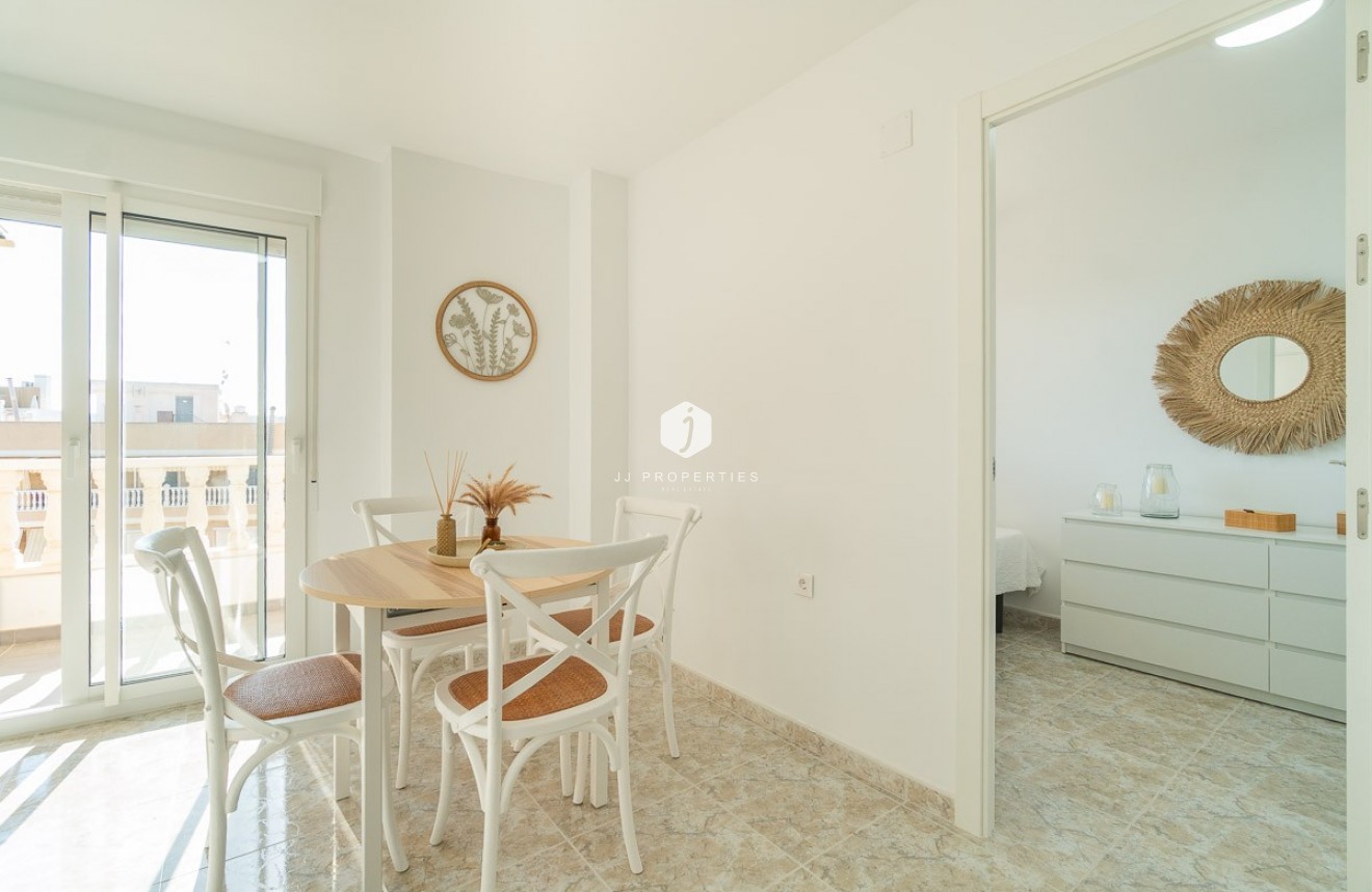D'occasion - Appartement -
Torrevieja - Costa Blanca