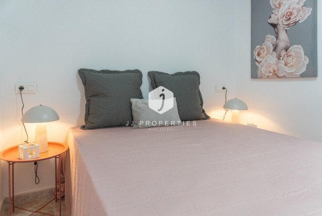 D'occasion - Appartement -
Torrevieja - Costa Blanca
