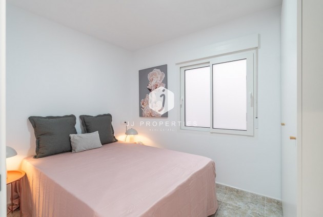 D'occasion - Appartement -
Torrevieja - Costa Blanca