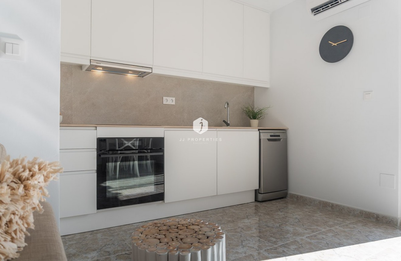 D'occasion - Appartement -
Torrevieja - Costa Blanca