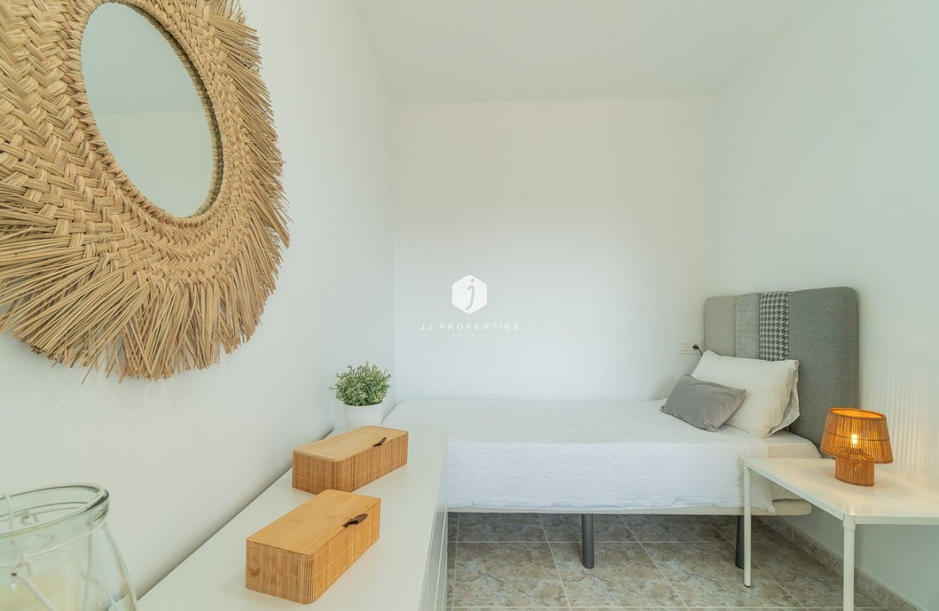 D'occasion - Appartement -
Torrevieja - Costa Blanca