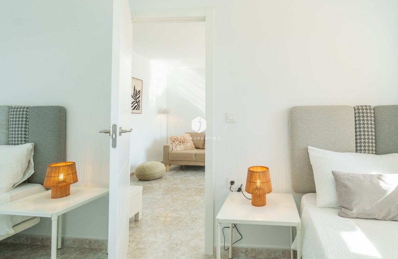 D'occasion - Appartement -
Torrevieja - Costa Blanca