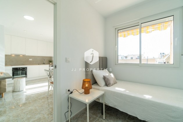 D'occasion - Appartement -
Torrevieja - Costa Blanca