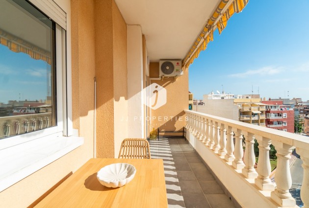 D'occasion - Appartement -
Torrevieja - Costa Blanca