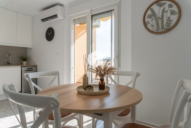 D'occasion - Appartement -
Torrevieja - Costa Blanca