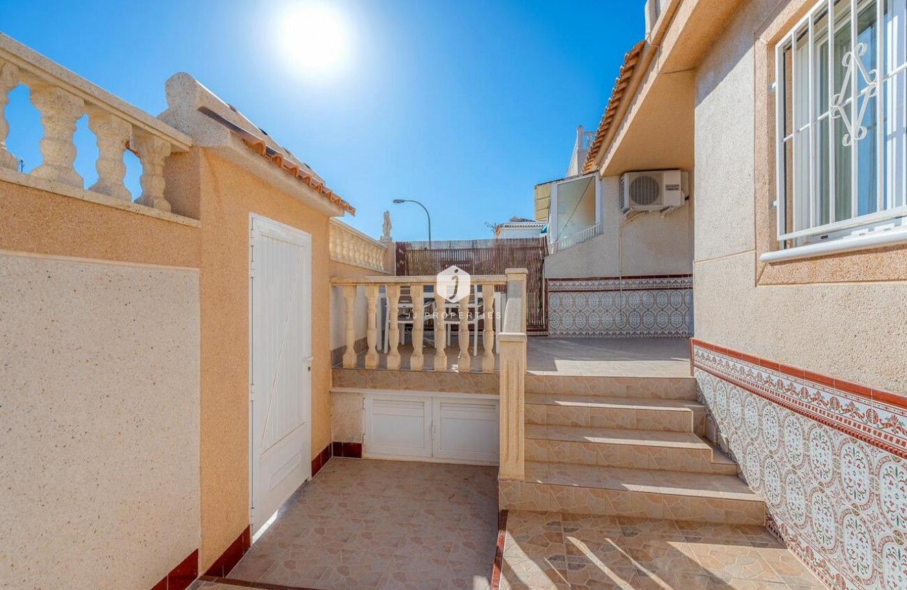 Aus zweiter Hand - Bungalow -
Torrevieja - Los Balcones