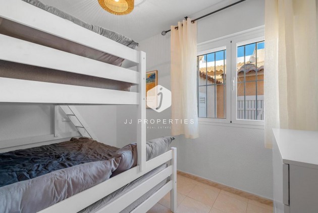 Aus zweiter Hand - Bungalow -
Torrevieja - Los Balcones