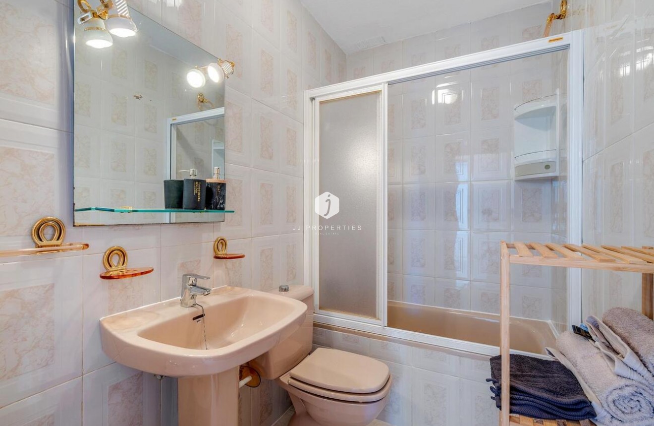Aus zweiter Hand - Bungalow -
Torrevieja - Los Balcones