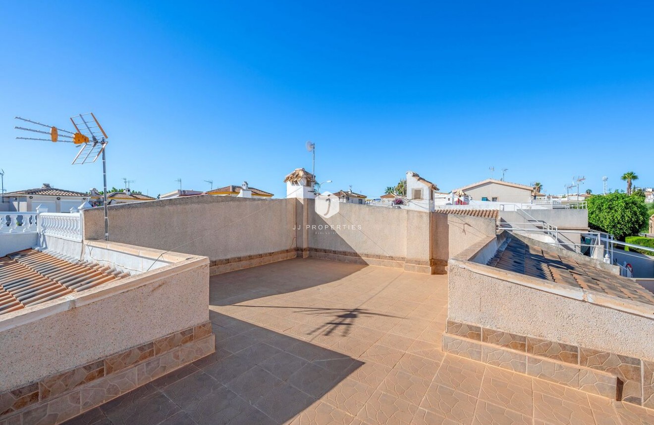 Aus zweiter Hand - Bungalow -
Torrevieja - Los Balcones