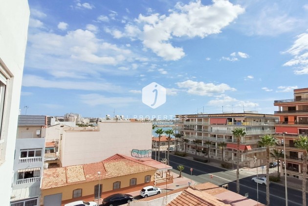 D'occasion - Attique -
Torrevieja - Playa de los Naufragos