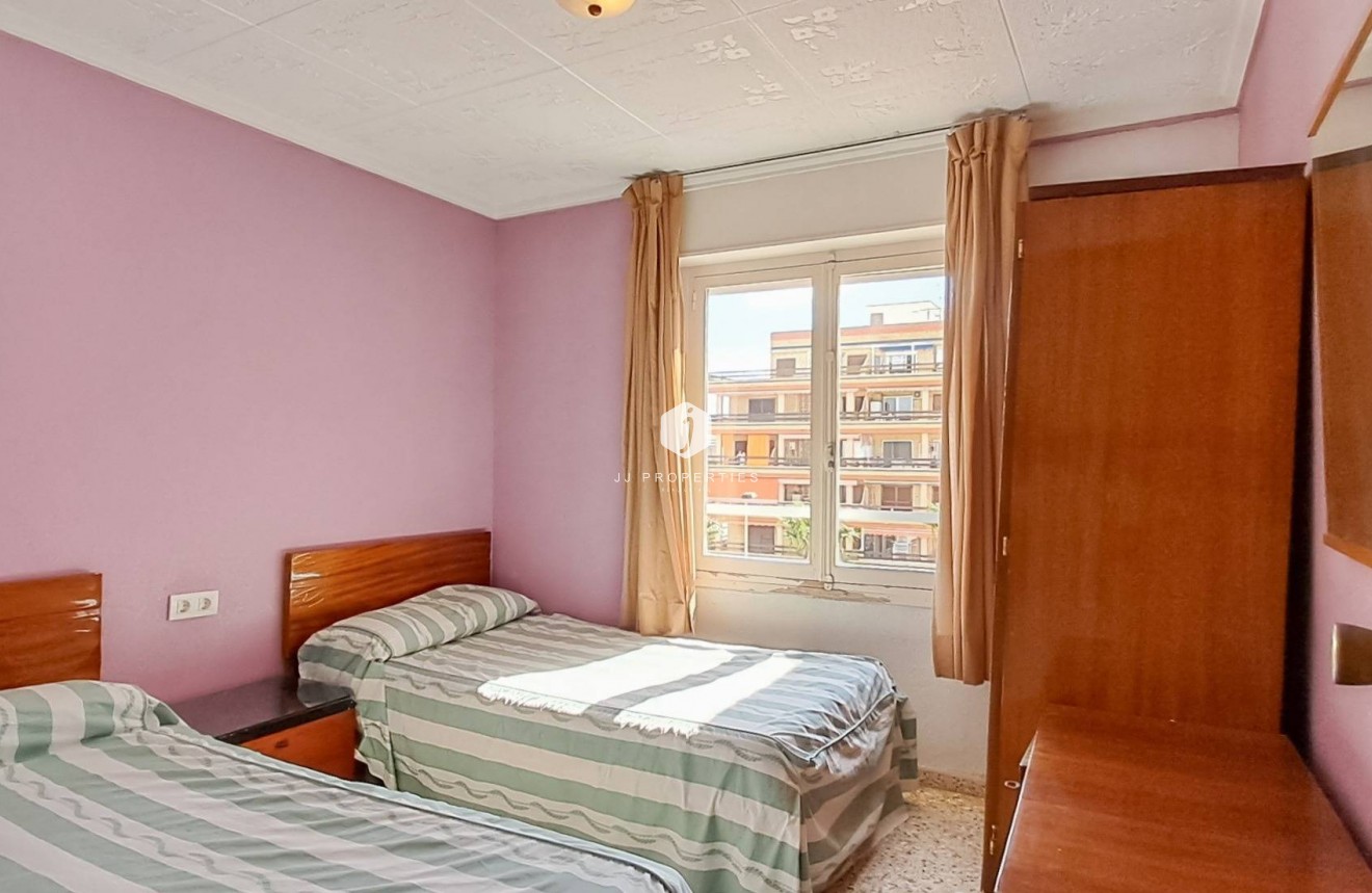 D'occasion - Attique -
Torrevieja - Playa de los Naufragos