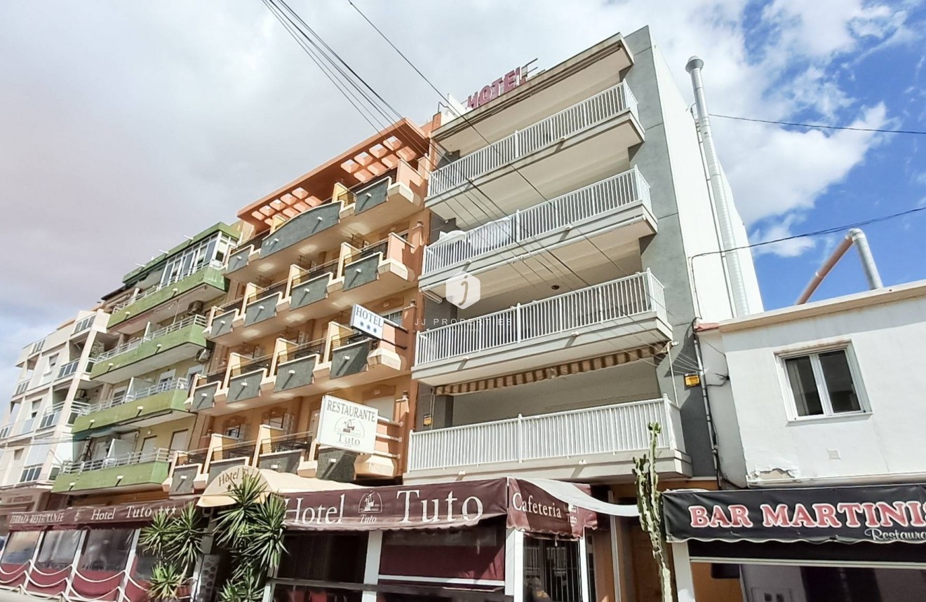 D'occasion - Attique -
Torrevieja - Playa de los Naufragos