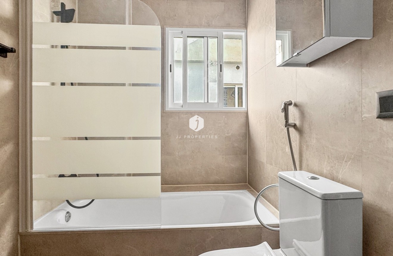 Aus zweiter Hand - Wohnung -
Torrevieja - Costa Blanca