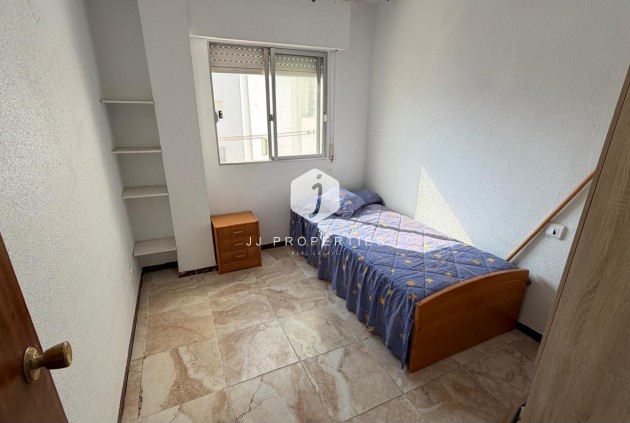 Tweedehands - Appartement / flat -
Torrevieja - Acequion