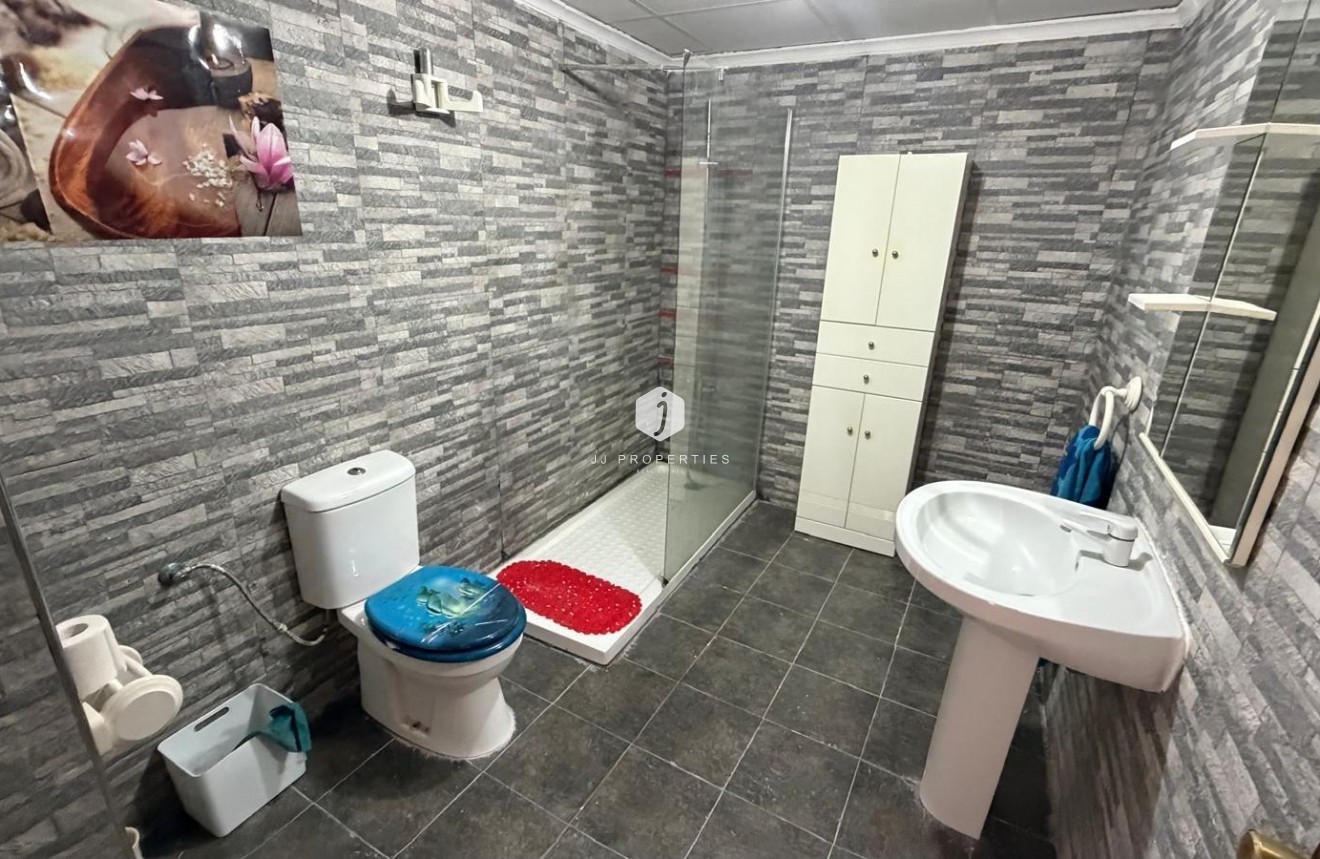 Tweedehands - Appartement / flat -
Torrevieja - Acequion