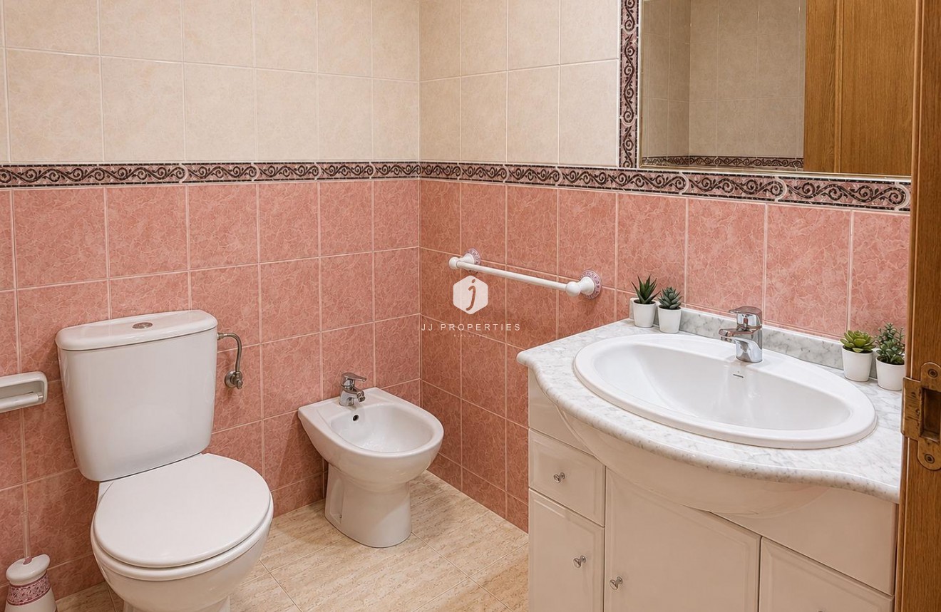 D'occasion - Appartement -
Torrevieja - PARQUE DE LAS NACIONES