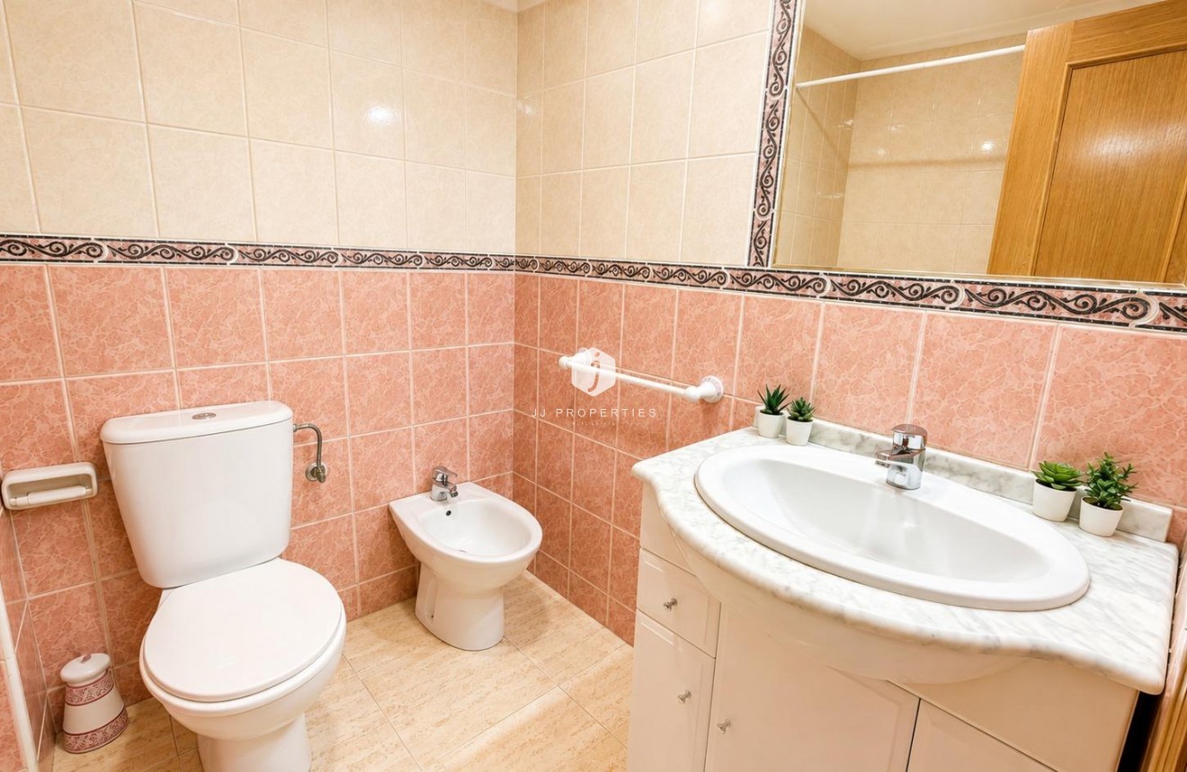 D'occasion - Appartement -
Torrevieja - PARQUE DE LAS NACIONES
