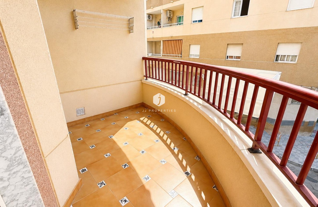 D'occasion - Appartement -
Torrevieja - PARQUE DE LAS NACIONES