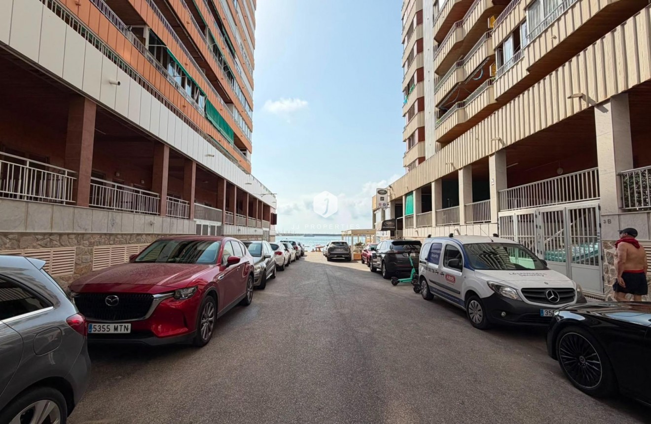 Resale - Apartment / flat -
Torrevieja - Acequion