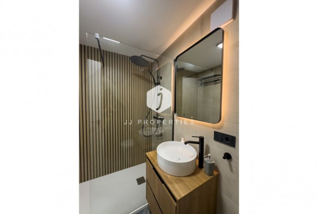 Tweedehands - Appartement / flat -
Torrevieja - Costa Blanca