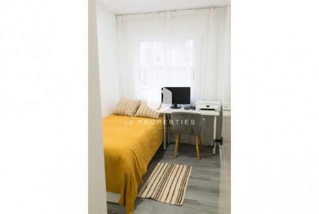 Tweedehands - Appartement / flat -
Torrevieja - Costa Blanca