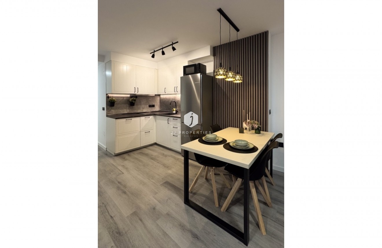 Tweedehands - Appartement / flat -
Torrevieja - Costa Blanca