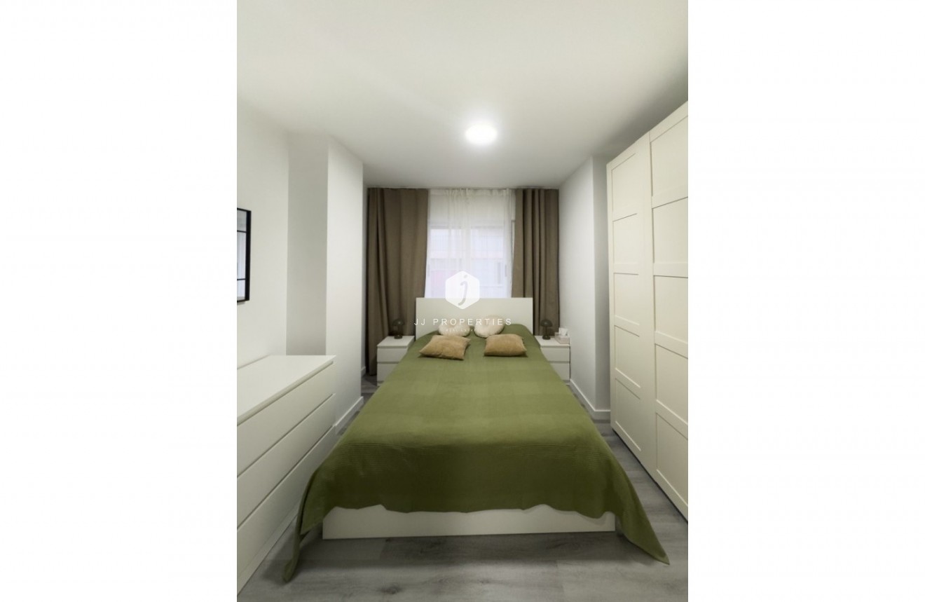 Tweedehands - Appartement / flat -
Torrevieja - Costa Blanca