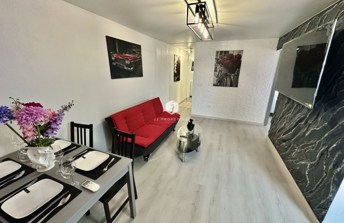 Tweedehands - Appartement / flat -
Torrevieja - Centro