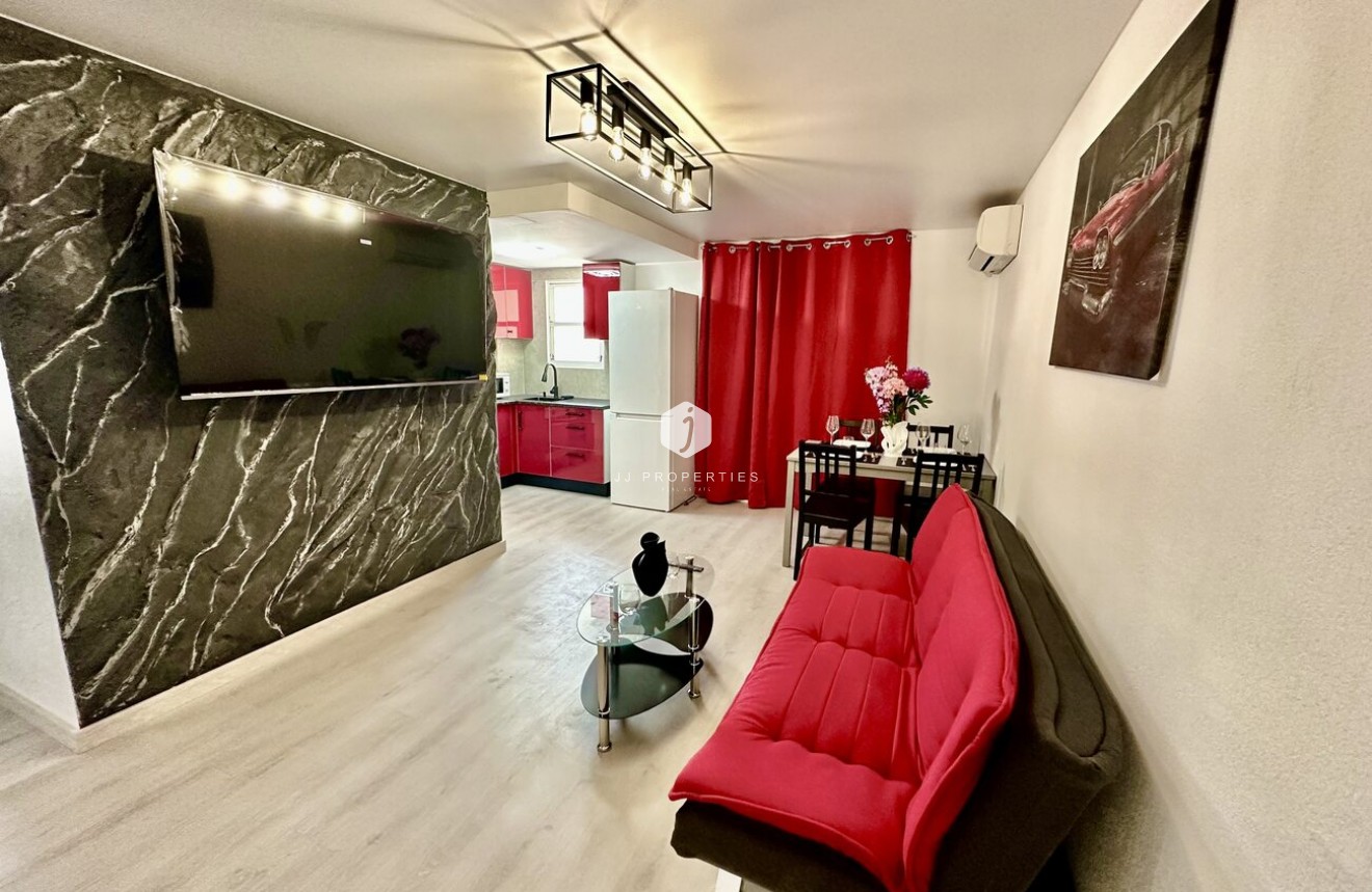 Tweedehands - Appartement / flat -
Torrevieja - Centro